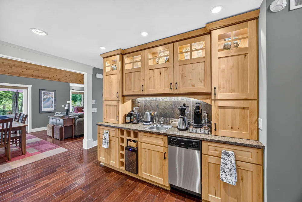 9443 Clubhouse Drive W Canadian Lakes, MI 49346
