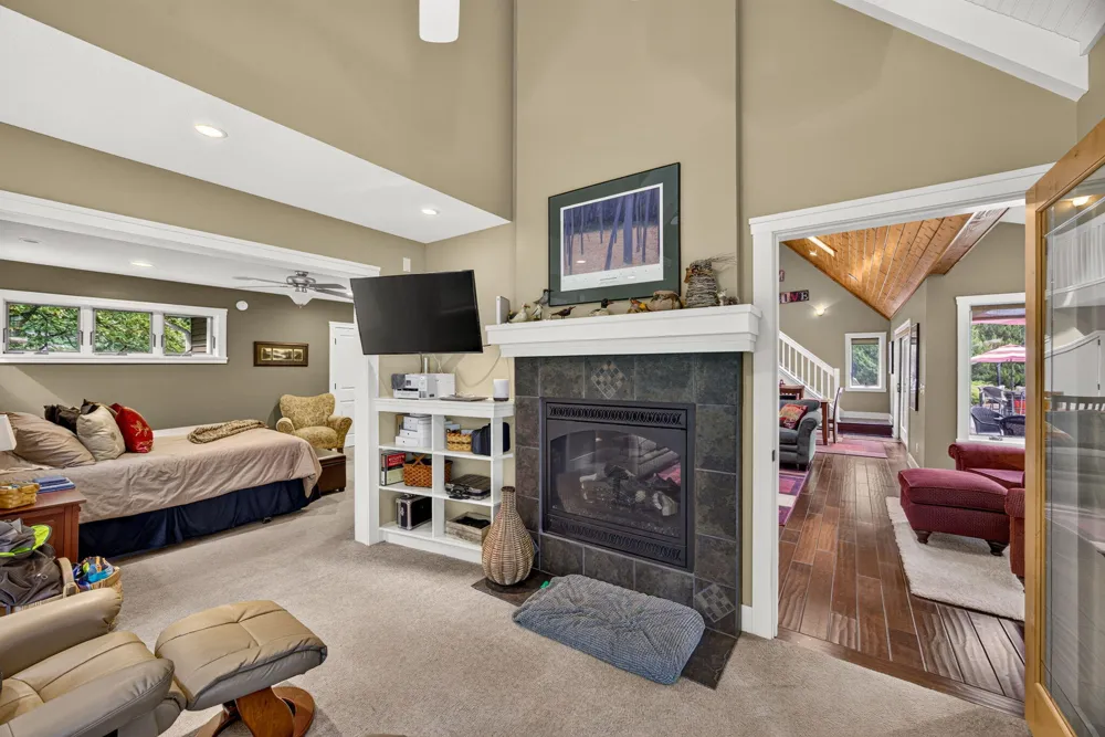 9443 Clubhouse Drive W Canadian Lakes, MI 49346