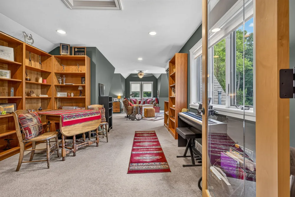 9443 Clubhouse Drive W Canadian Lakes, MI 49346