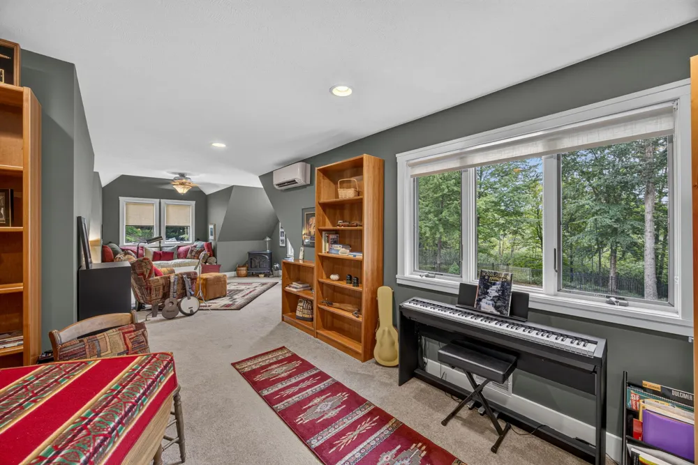 9443 Clubhouse Drive W Canadian Lakes, MI 49346
