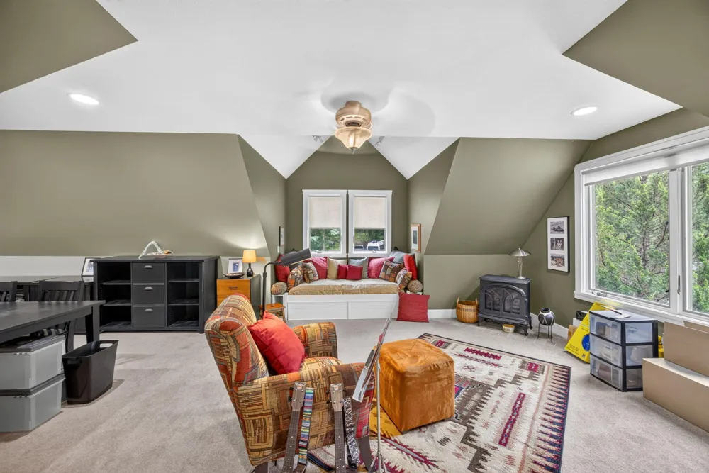 9443 Clubhouse Drive W Canadian Lakes, MI 49346