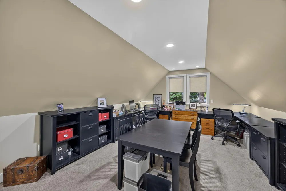 9443 Clubhouse Drive W Canadian Lakes, MI 49346