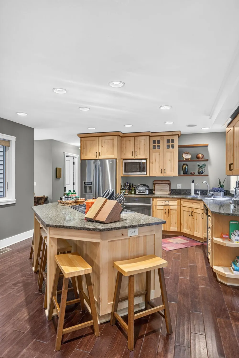 9443 Clubhouse Drive W Canadian Lakes, MI 49346