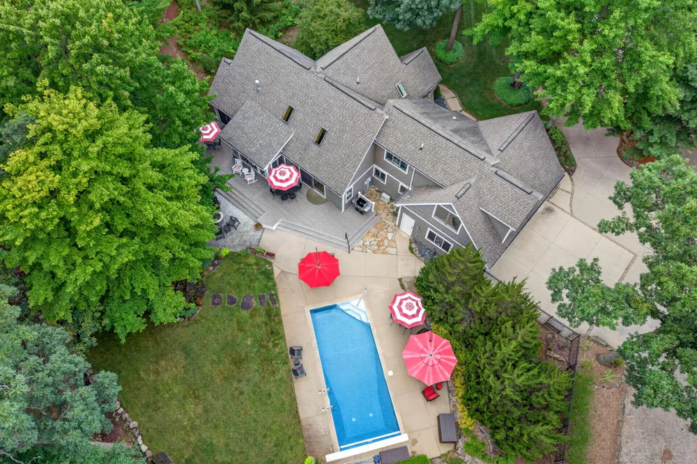 9443 Clubhouse Drive W Canadian Lakes, MI 49346