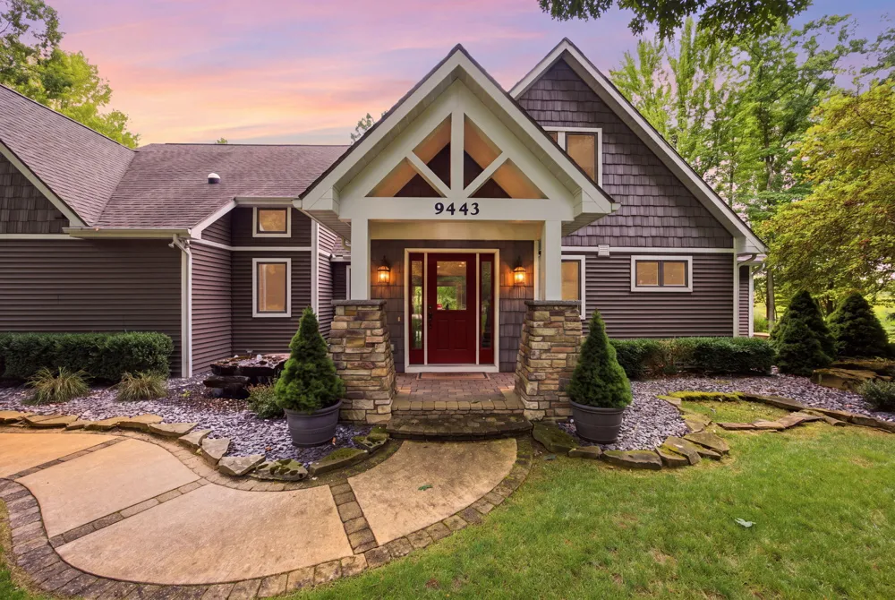 9443 Clubhouse Drive W Canadian Lakes, MI 49346
