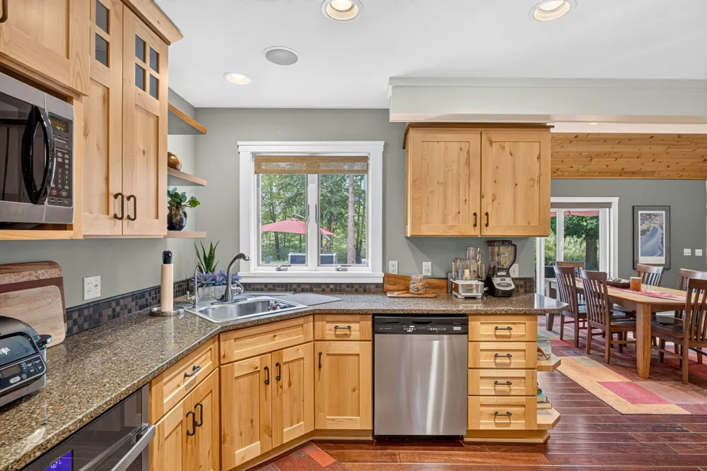 9443 Clubhouse Drive W Canadian Lakes, MI 49346