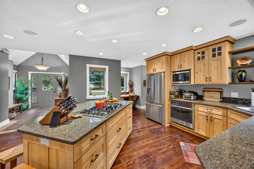 9443 Clubhouse Drive W Canadian Lakes, MI 49346
