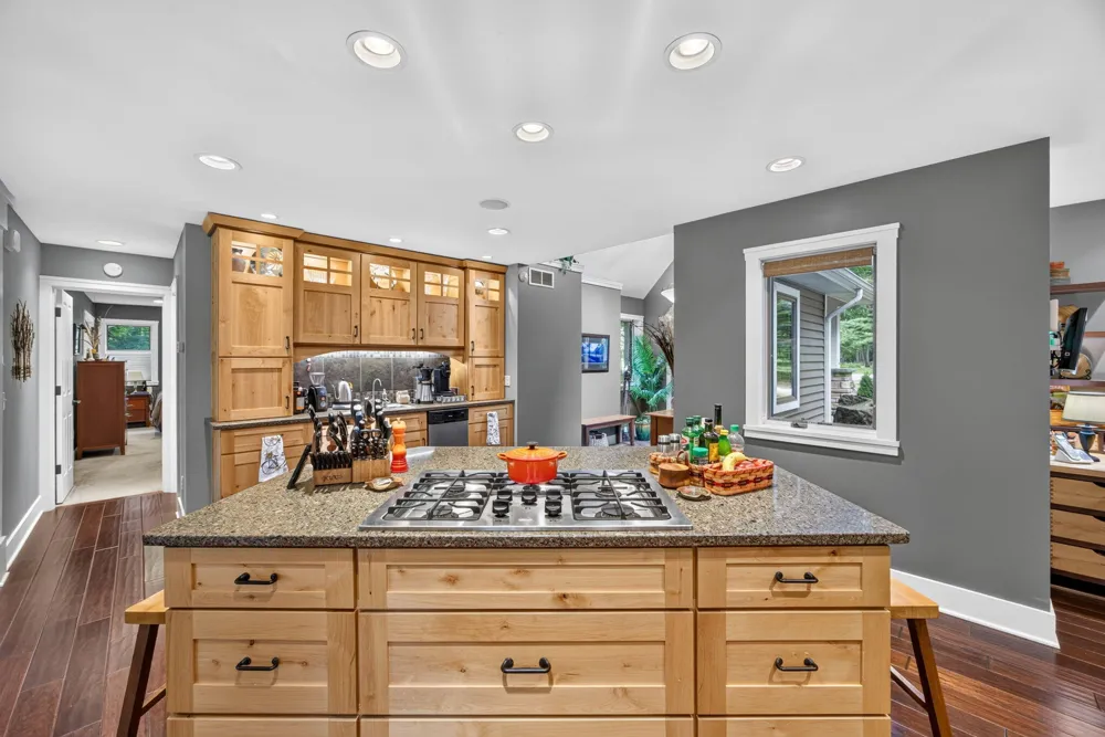 9443 Clubhouse Drive W Canadian Lakes, MI 49346
