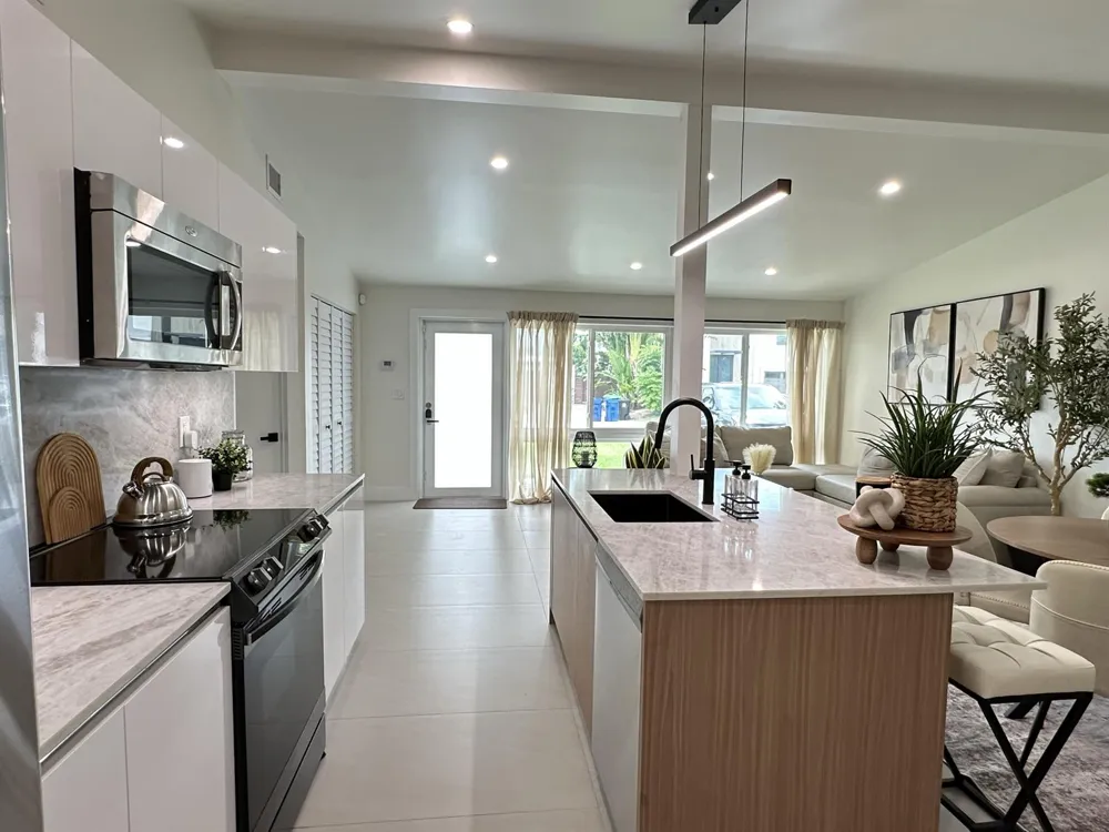 2490 Andros Lane Fort Lauderdale, FL 33312