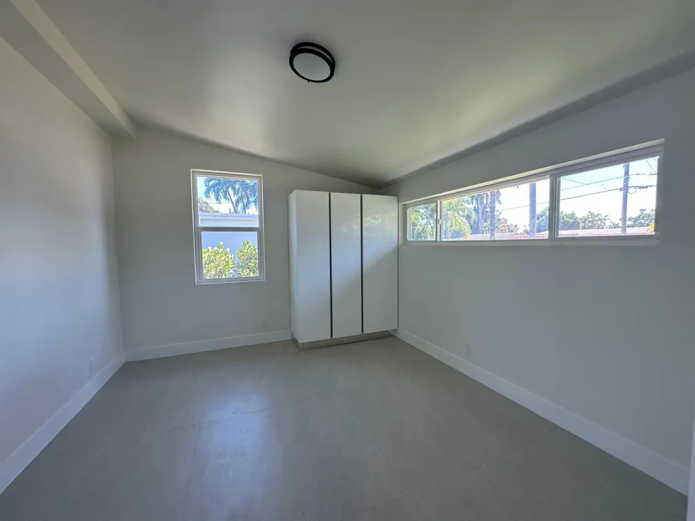 2490 Andros Lane Fort Lauderdale, FL 33312