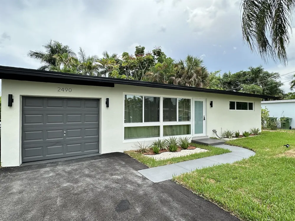2490 Andros Lane Fort Lauderdale, FL 33312