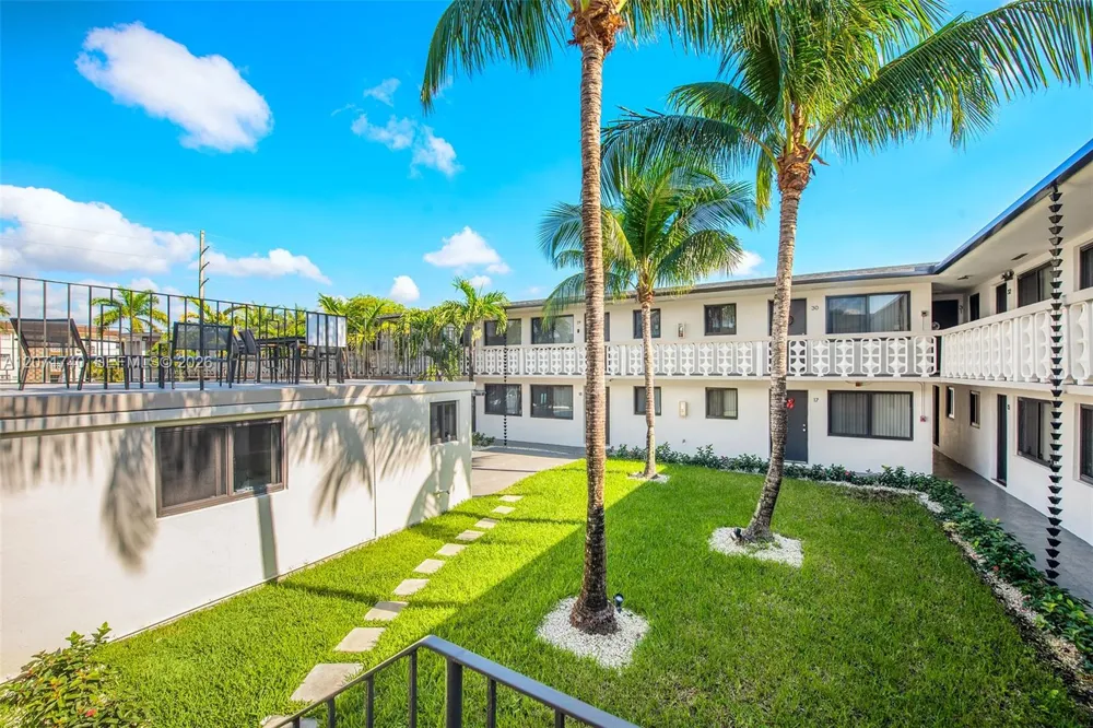 1330 W 29th St #36 Hialeah, FL 33012