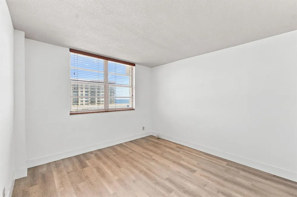 1900 S Ocean Boulevard #10g Lauderdale By The Sea, FL 33062