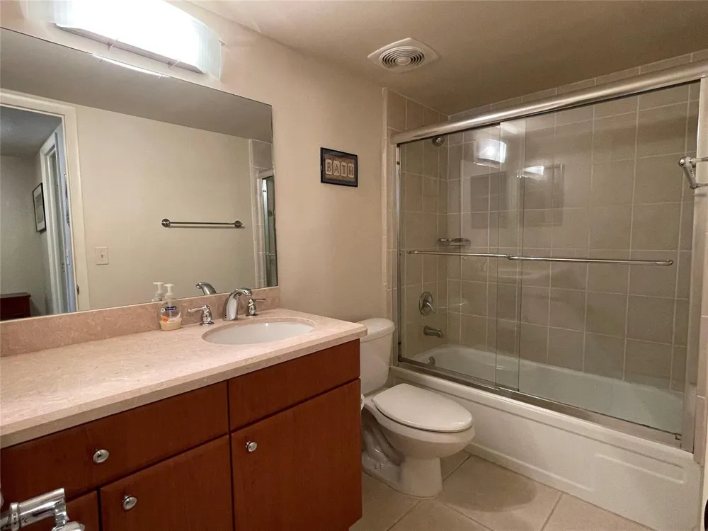 1900 S Ocean Boulevard #10g Lauderdale By The Sea, FL 33062