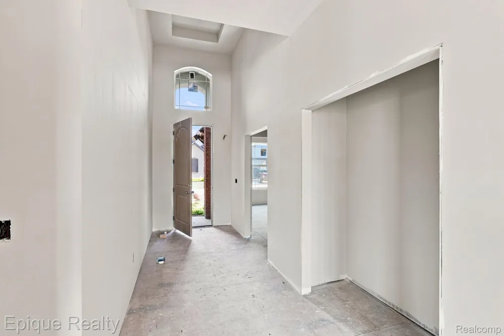3301 Cornerstone Drive #73 Orion Charter Township, MI 48360
