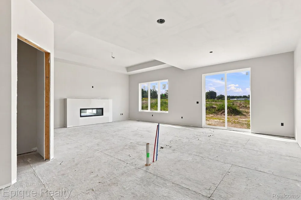 3301 Cornerstone Drive #73 Orion Charter Township, MI 48360