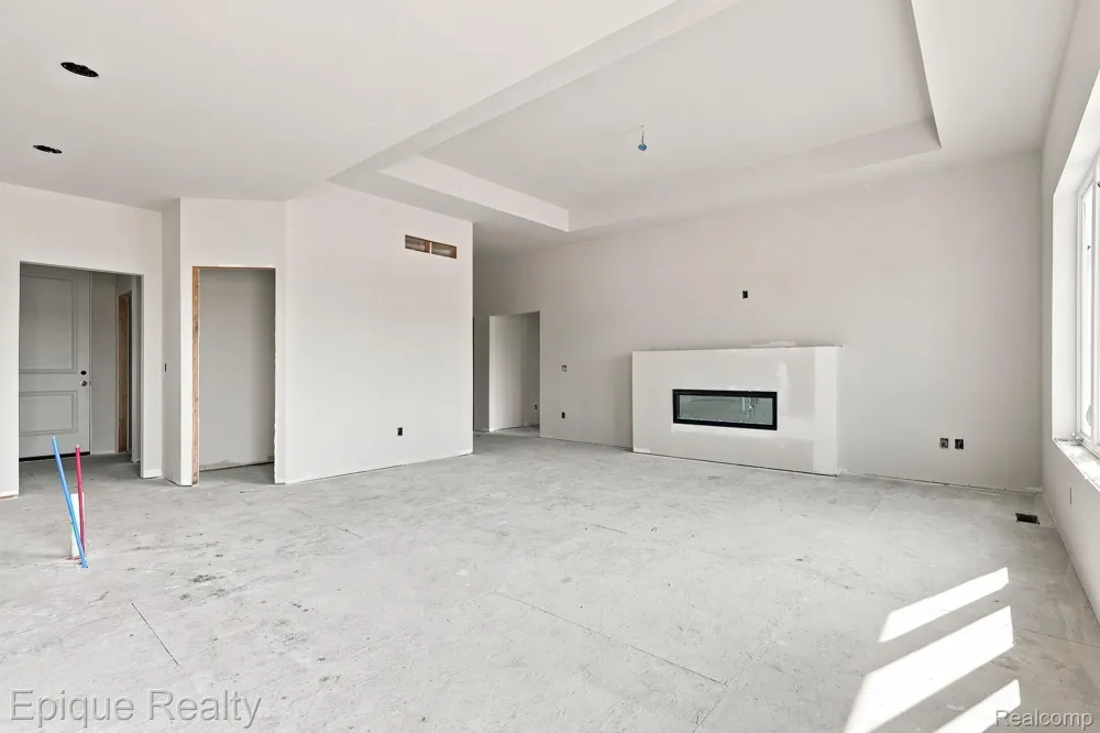 3301 Cornerstone Drive #73 Orion Charter Township, MI 48360