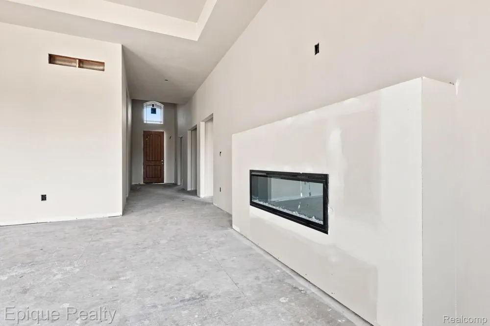 3301 Cornerstone Drive #73 Orion Charter Township, MI 48360