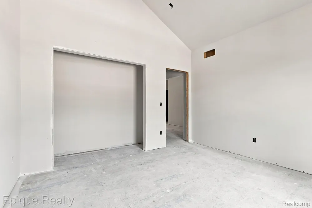 3301 Cornerstone Drive #73 Orion Charter Township, MI 48360
