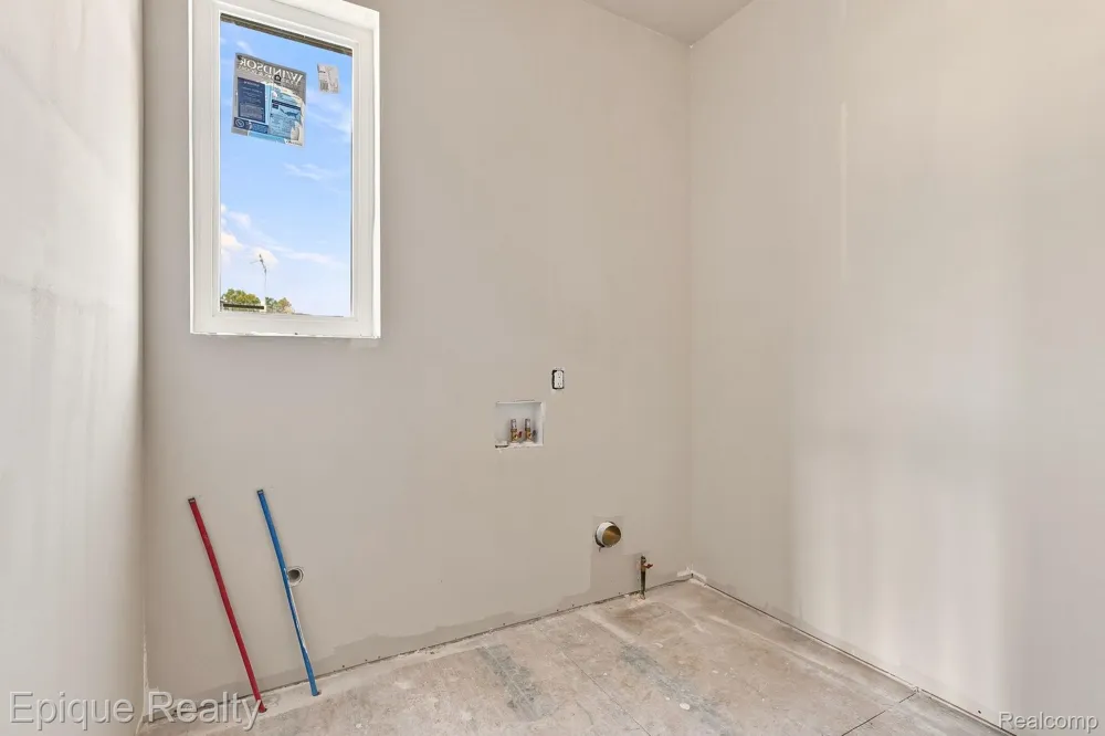 3301 Cornerstone Drive #73 Orion Charter Township, MI 48360