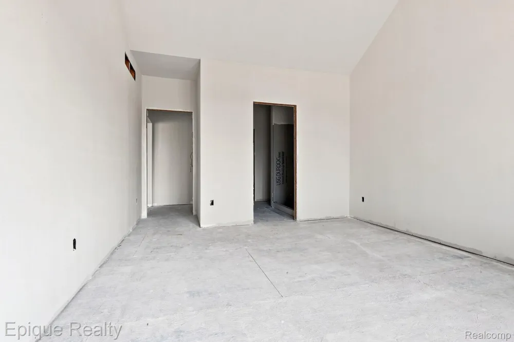 3301 Cornerstone Drive #73 Orion Charter Township, MI 48360