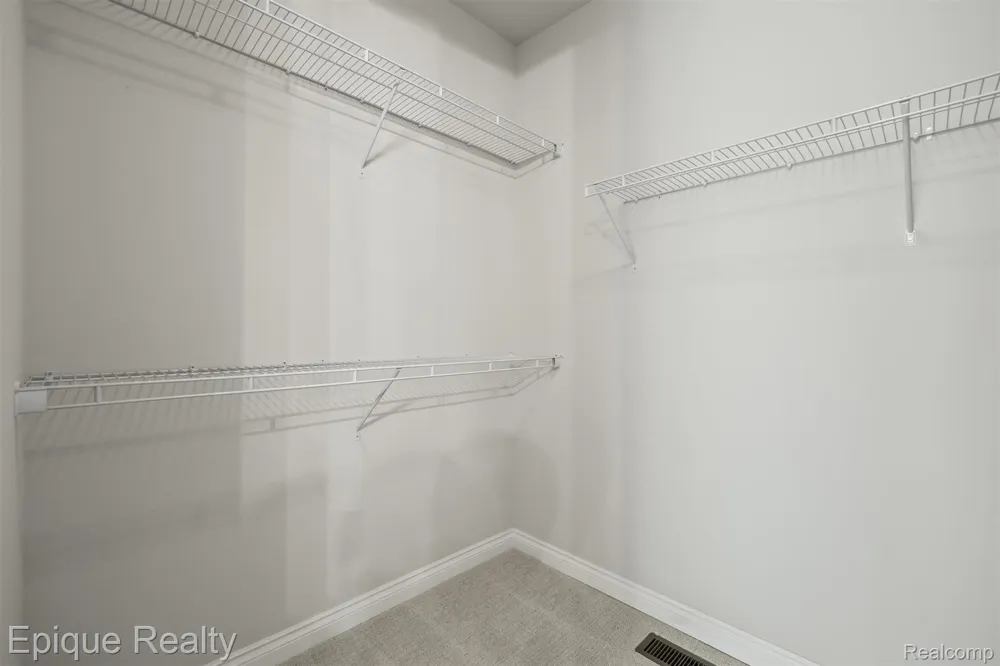 3358 Cornerstone Drive #10 Orion Charter Township, MI 48360