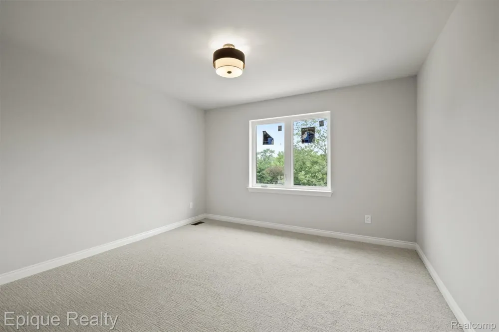 3358 Cornerstone Drive #10 Orion Charter Township, MI 48360