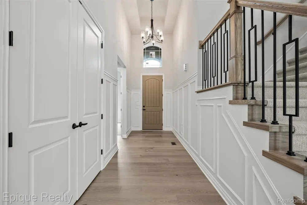 3358 Cornerstone Drive #10 Orion Charter Township, MI 48360