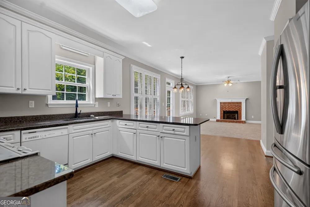 25 Heron PT Newnan, GA 30263