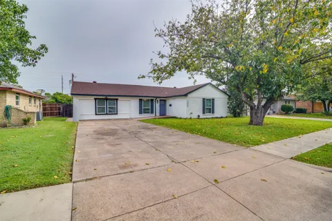 2405 Whippoorwill Drive