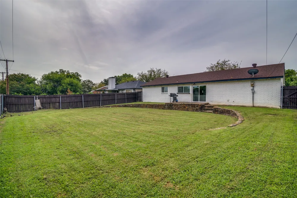 2405 Whippoorwill Drive Mesquite, TX 75149