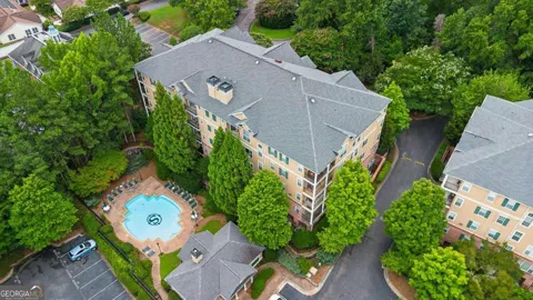 3106 Stratford CMNS