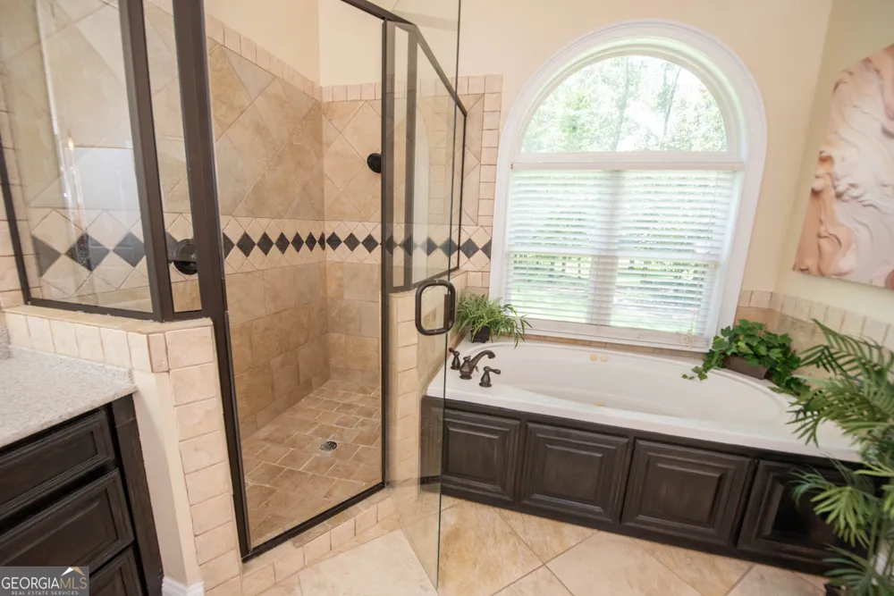 304 Old Windmill RD Perry, GA 31069