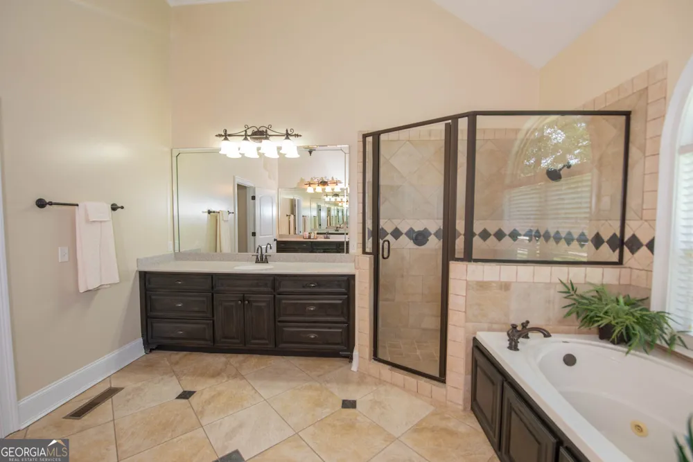 304 Old Windmill RD Perry, GA 31069