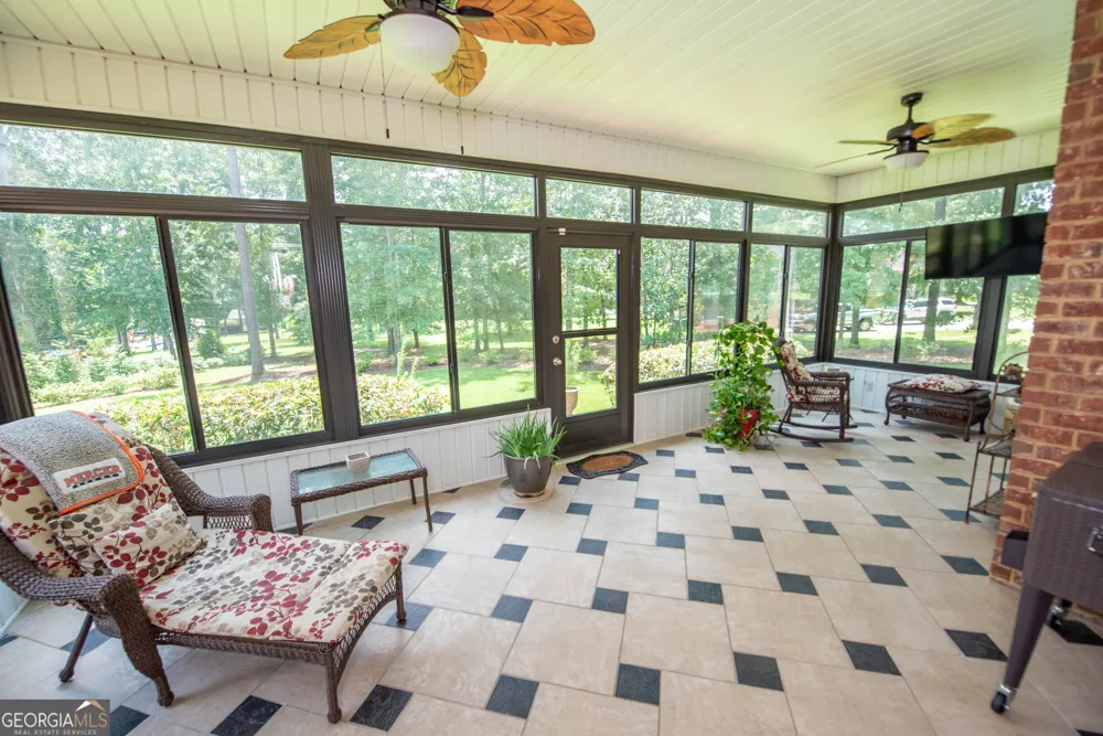 304 Old Windmill RD Perry, GA 31069