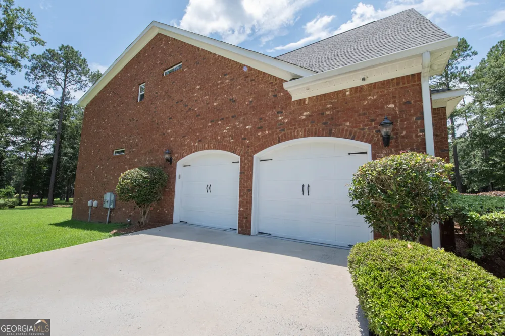 304 Old Windmill RD Perry, GA 31069