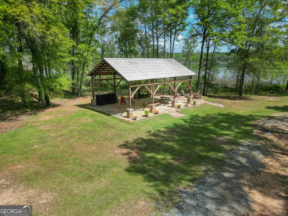 304 Old Windmill RD Perry, GA 31069