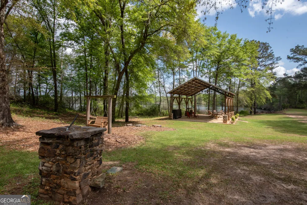 304 Old Windmill RD Perry, GA 31069