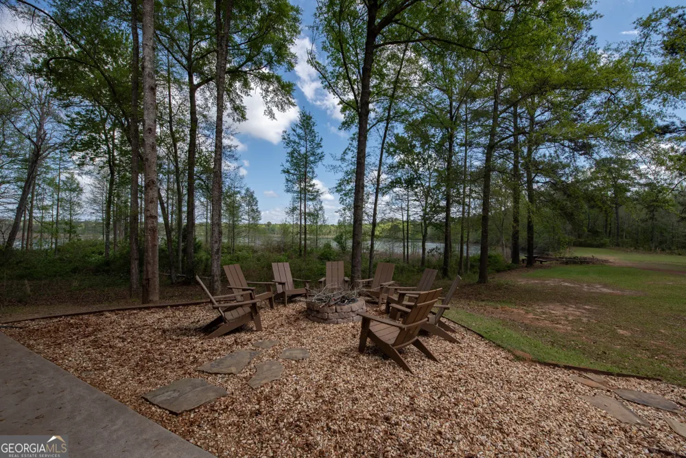 304 Old Windmill RD Perry, GA 31069