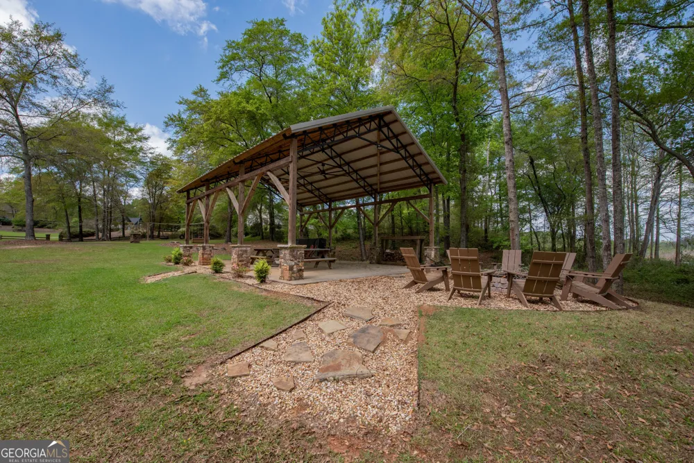 304 Old Windmill RD Perry, GA 31069