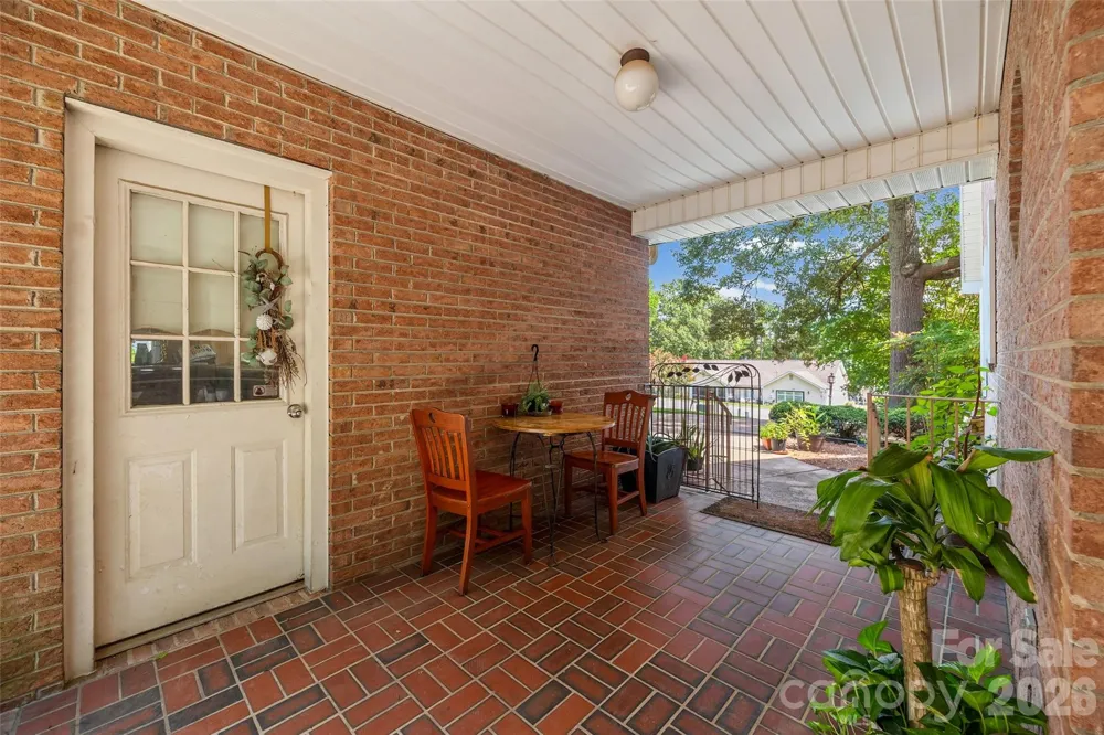 208 Eastwood Drive Salisbury, NC 28146