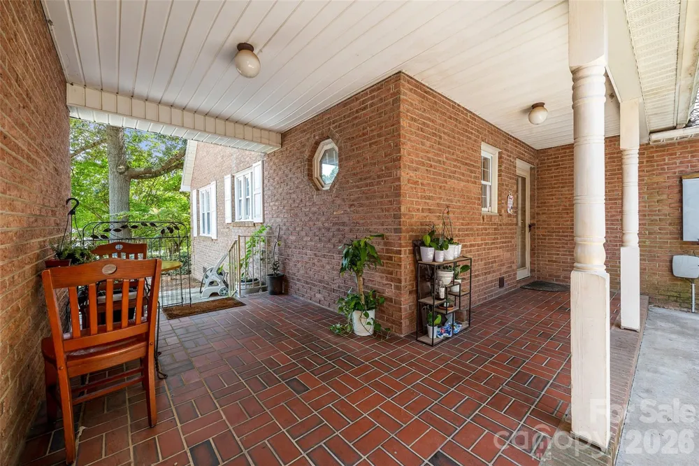 208 Eastwood Drive Salisbury, NC 28146