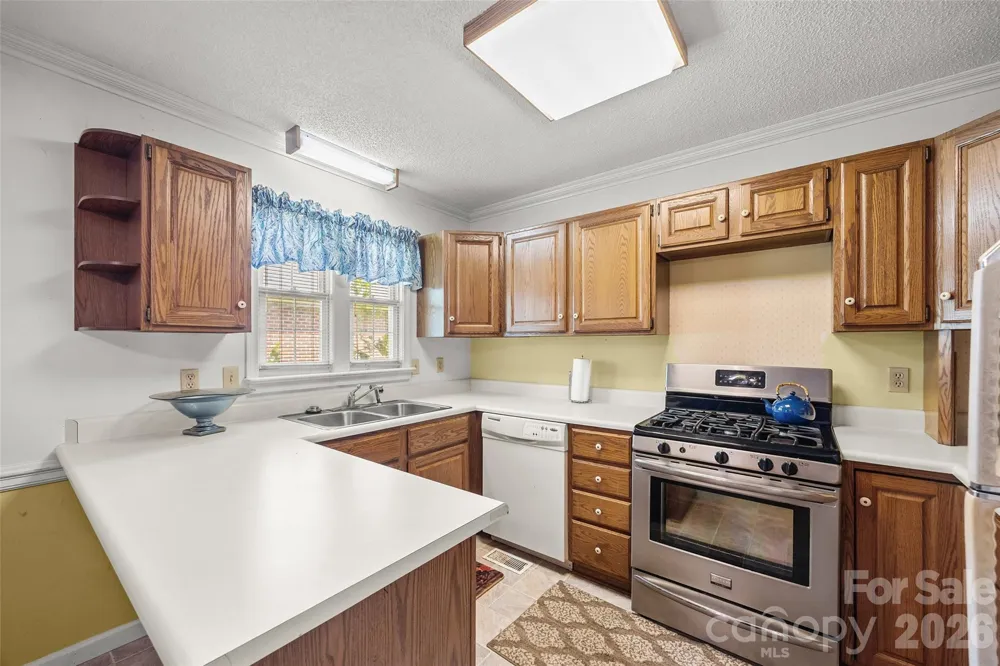 208 Eastwood Drive Salisbury, NC 28146