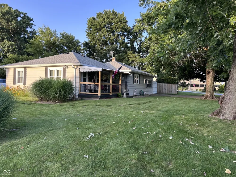 906 Harlan Street Plainfield, IN 46168