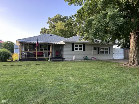 906 Harlan Street