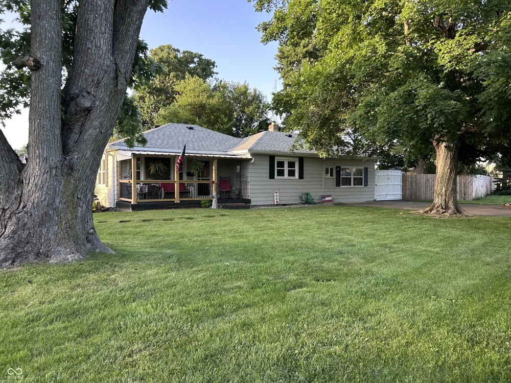 906 Harlan Street Plainfield, IN 46168