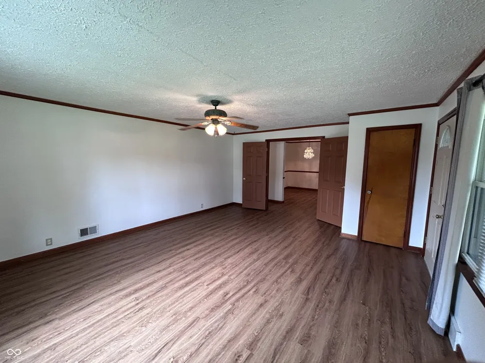 906 Harlan Street Plainfield, IN 46168