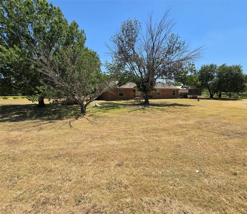 6474 Bear Run Drive Sanger, TX 76266