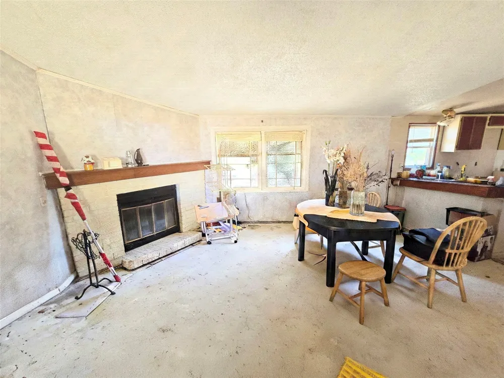 6474 Bear Run Drive Sanger, TX 76266