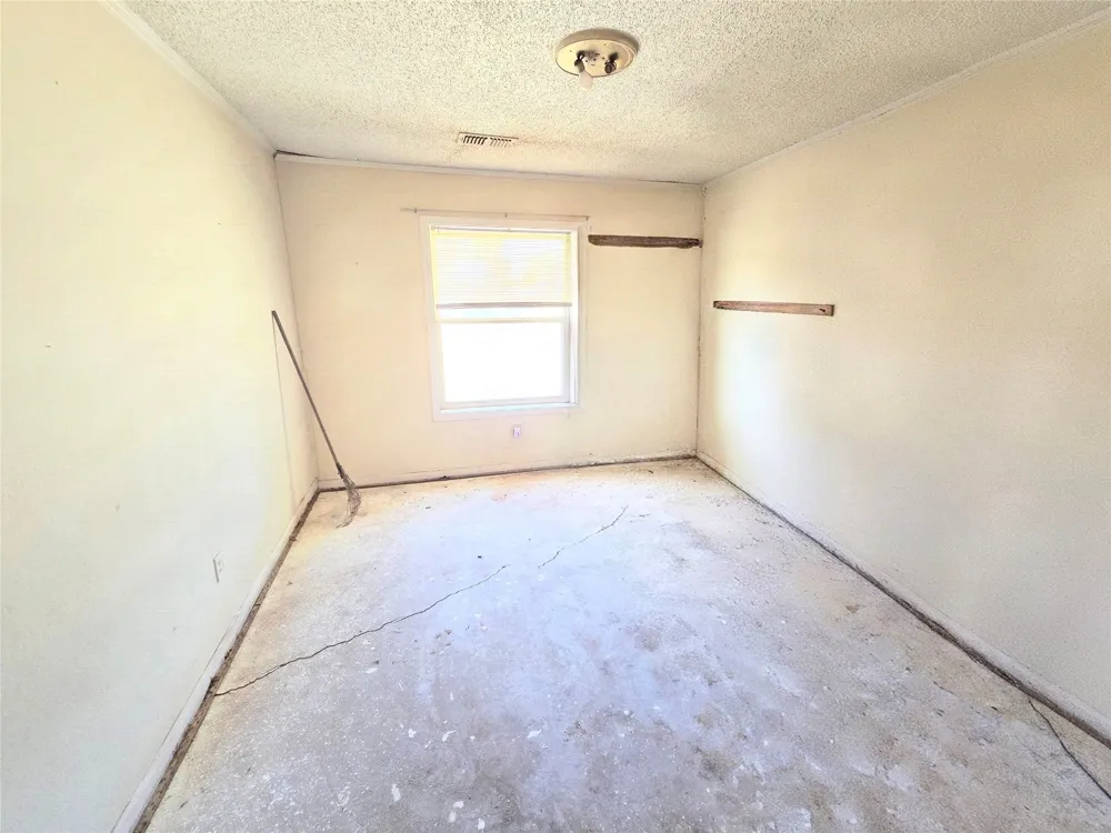 6474 Bear Run Drive Sanger, TX 76266